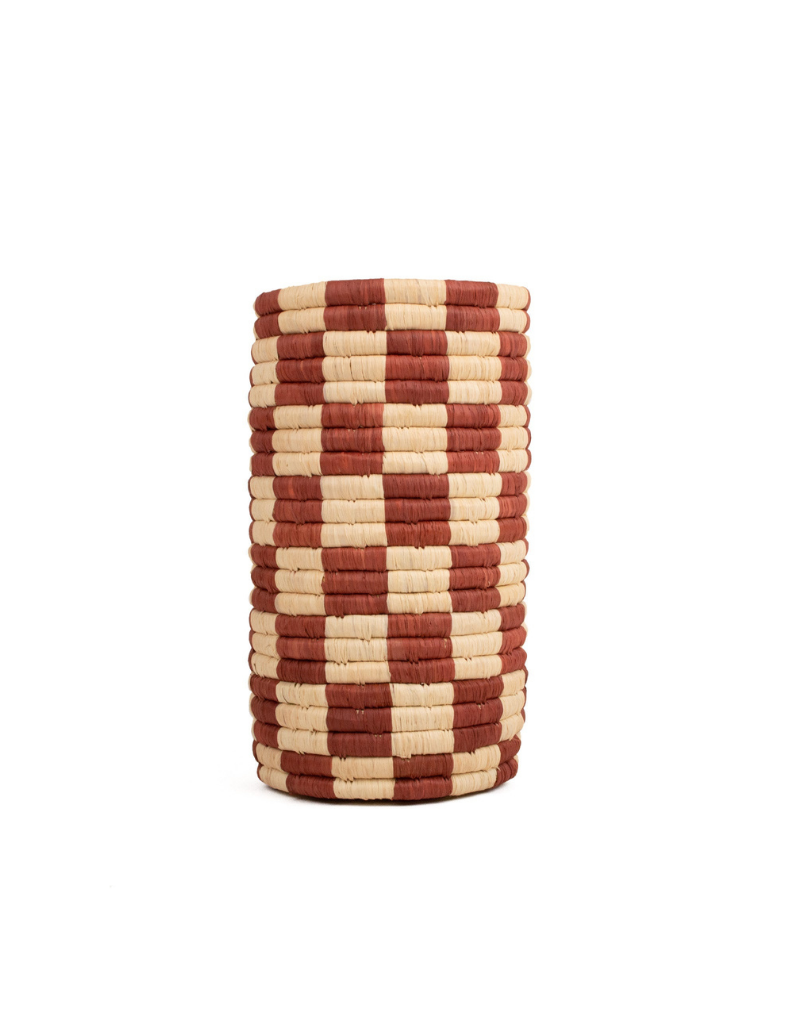 Currant Checkered Vessel